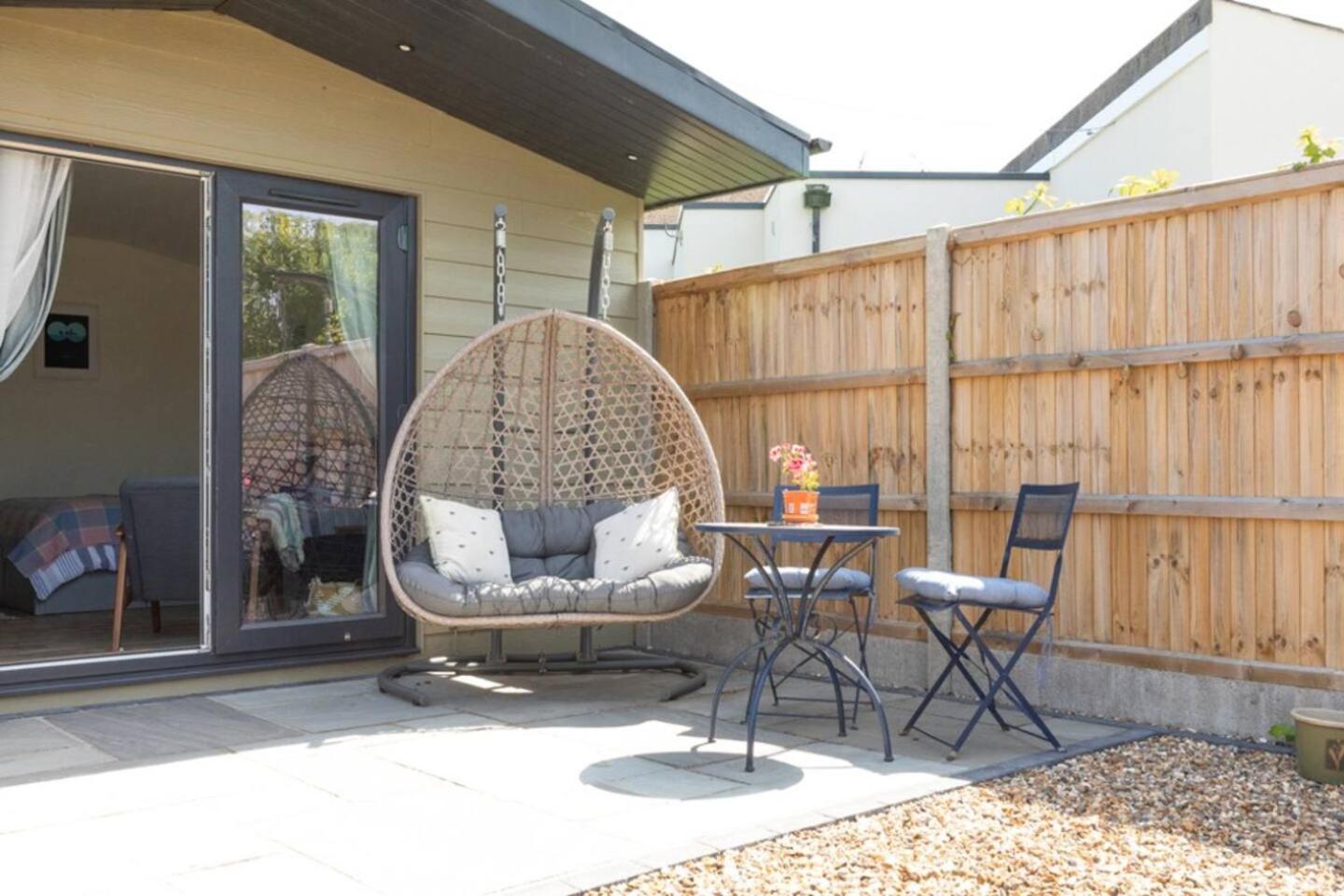 Pear Tree Cabin Whitstable Ngoại thất bức ảnh